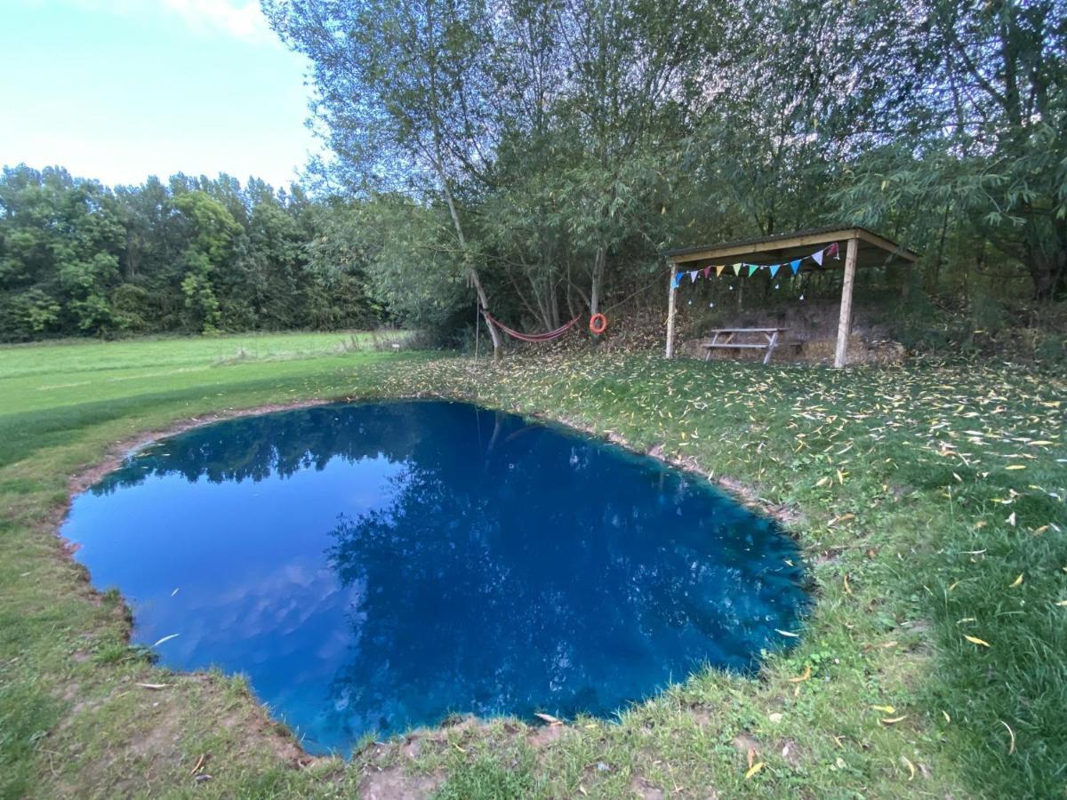 Arcadia Safari Tent In Private 5 Acre Field Рексем Экстерьер фото